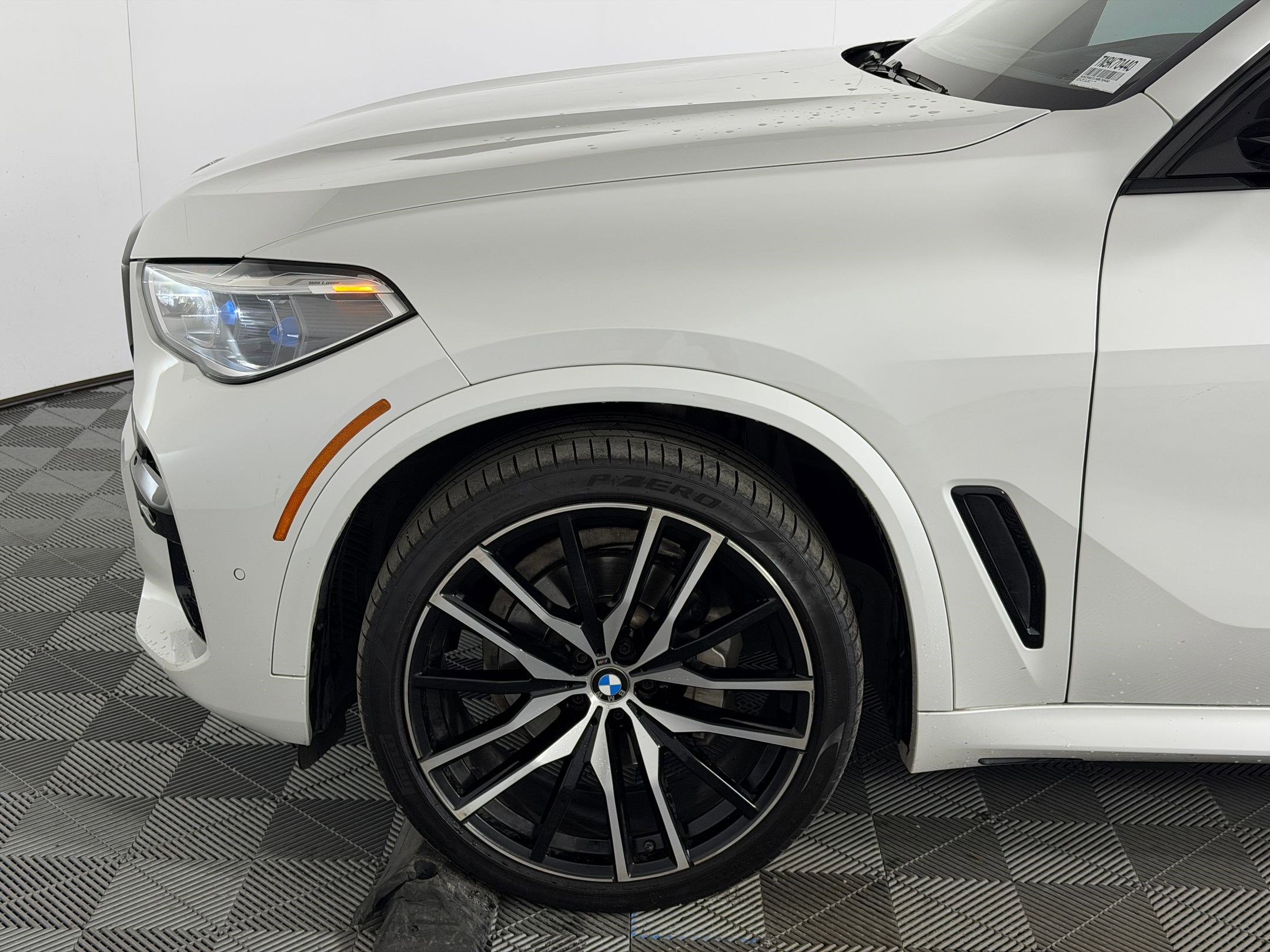 Used 2022 BMW X5 xDrive40i w/ M Sport Package image 11