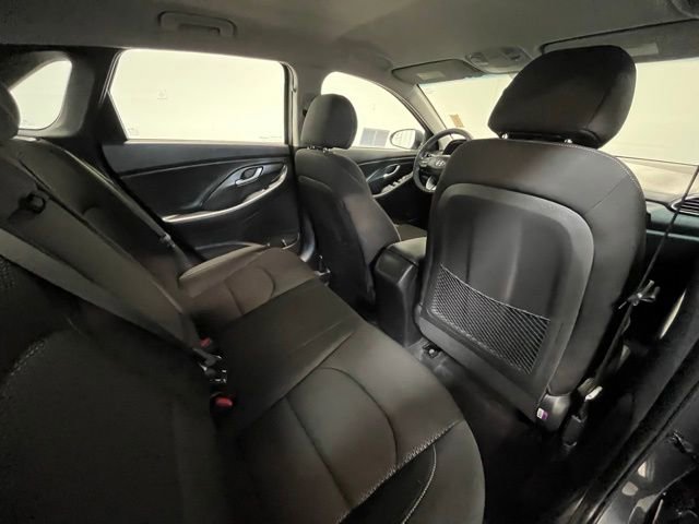 Used 2019 Hyundai Elantra GT image 12