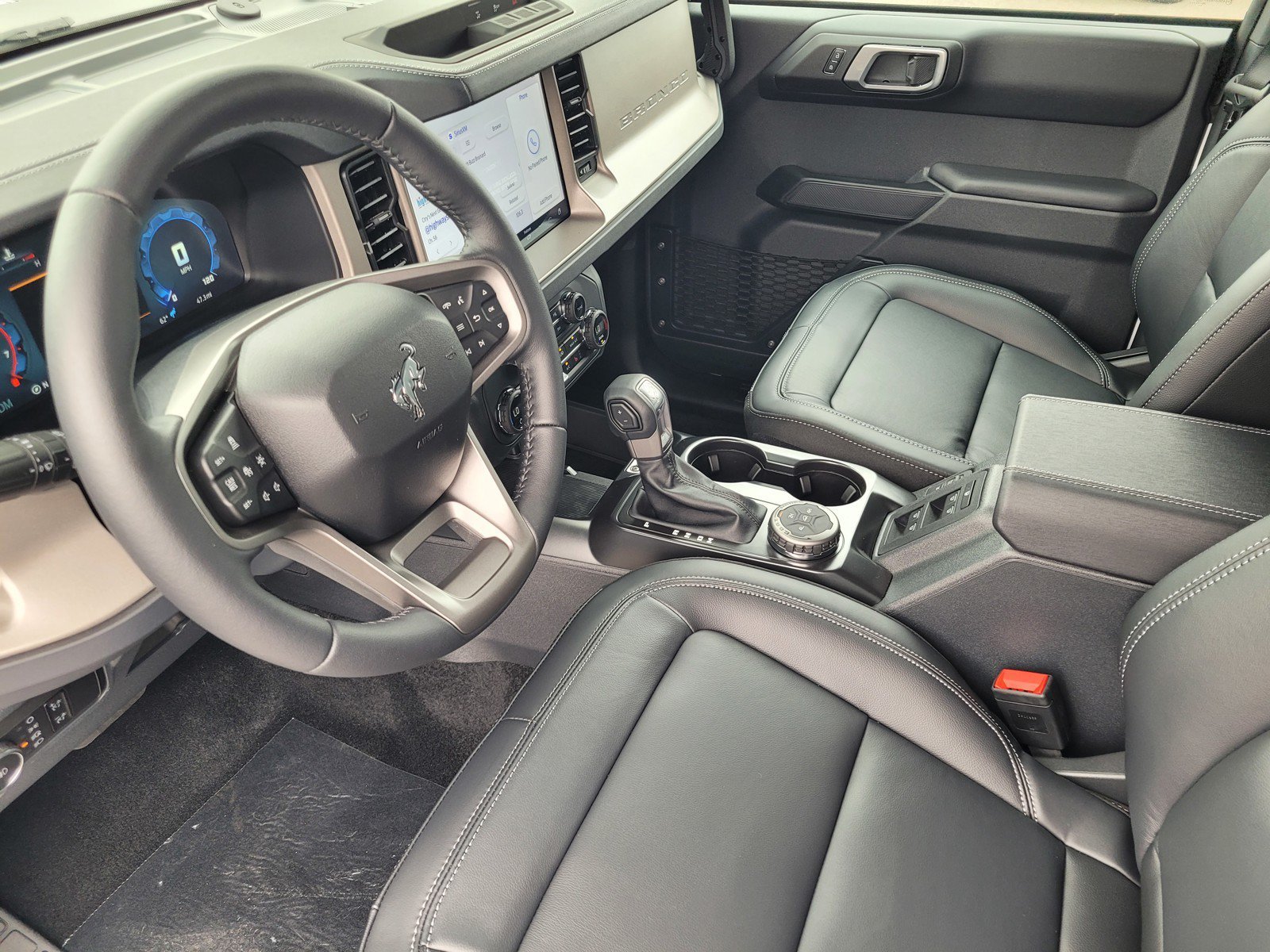 New 2026 Ford Bronco Outer Banks AWD/4WD image 10