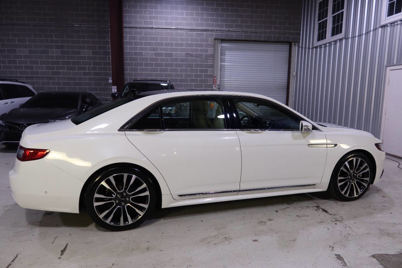 Used 2020 Lincoln Continental Reserve w/ Luxury Package image 6