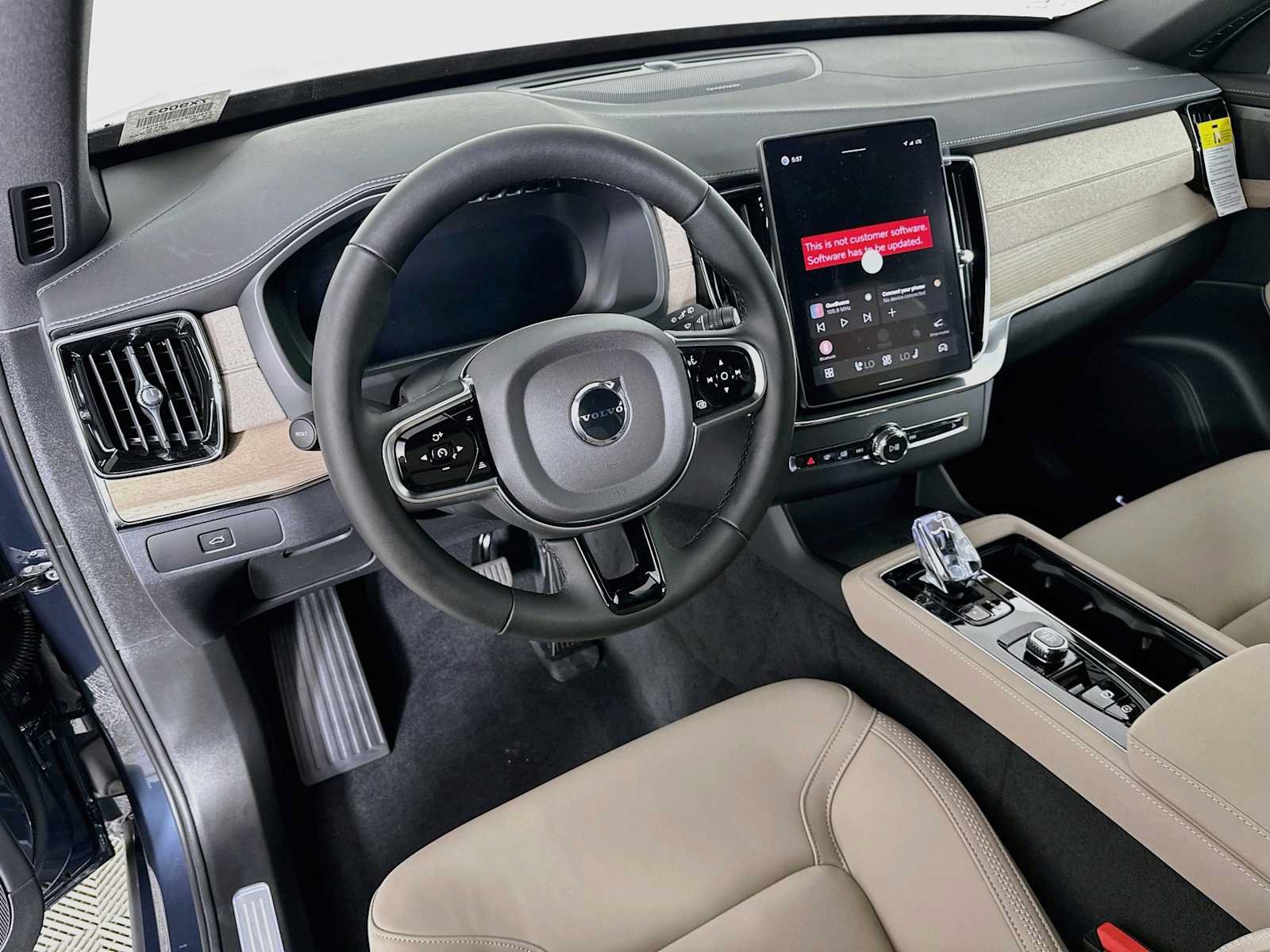 New 2027 Volvo XC90 B6 Plus AWD/4WD image 9