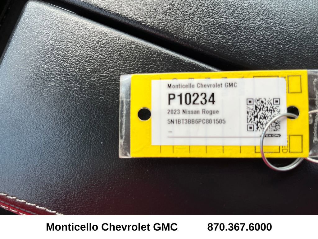 Used 2023 Nissan Rogue SV image 24
