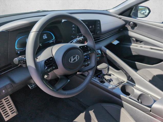 New 2026 Hyundai Elantra SEL Sport Premium image 3