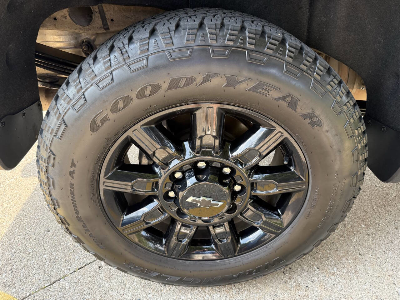 Used 2024 Chevrolet Silverado 2500 LTZ w/ LTZ Premium Package image 29