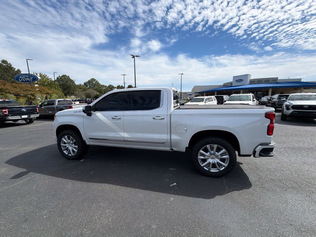 Used 2022 Chevrolet Silverado 1500 High Country w/ High Country Premium Package AWD/4WD image 24