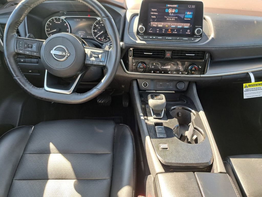 Used 2022 Nissan Rogue SV w/ SV Premium Package image 21