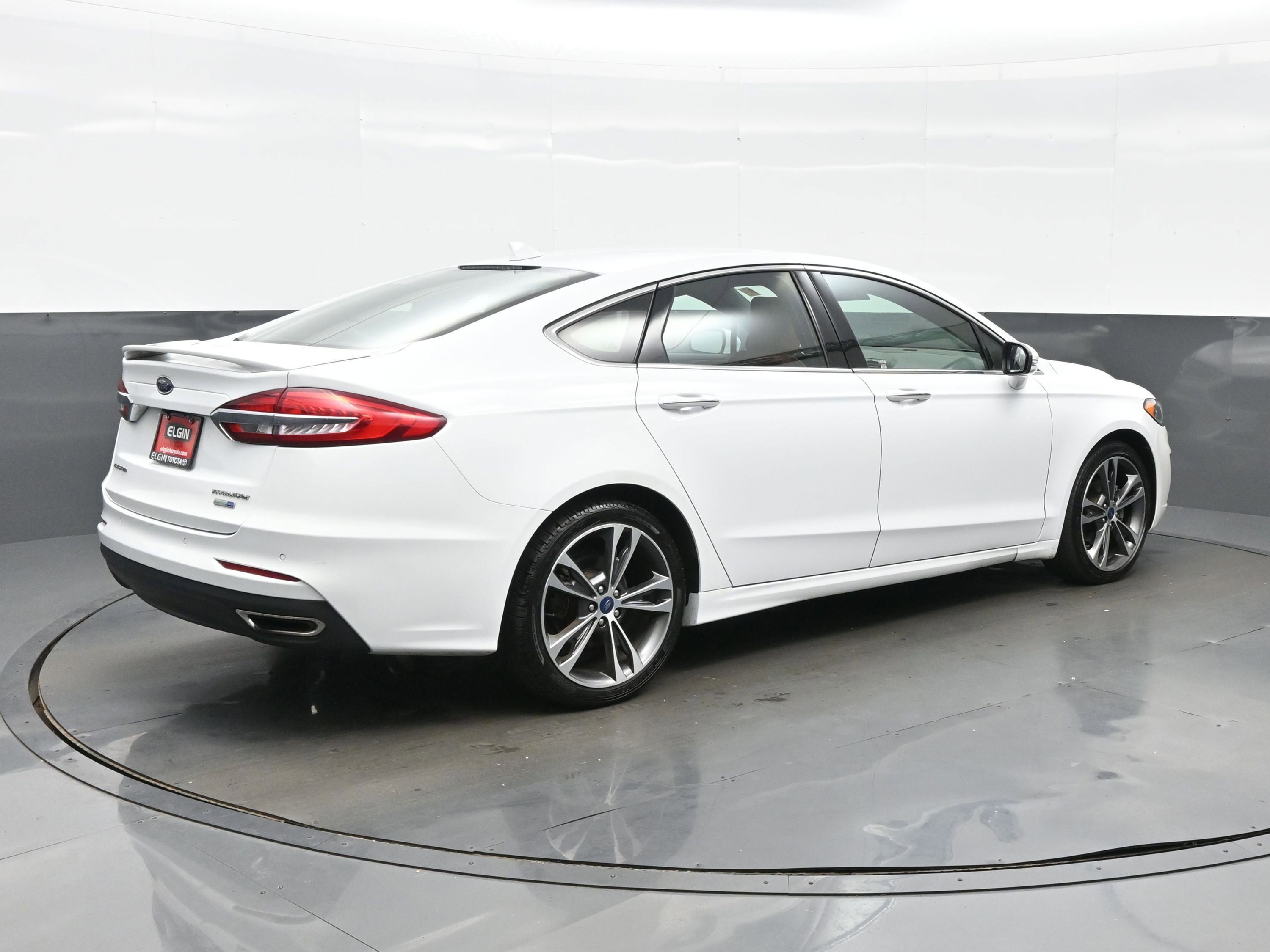 Used 2019 Ford Fusion Titanium AWD/4WD image 6