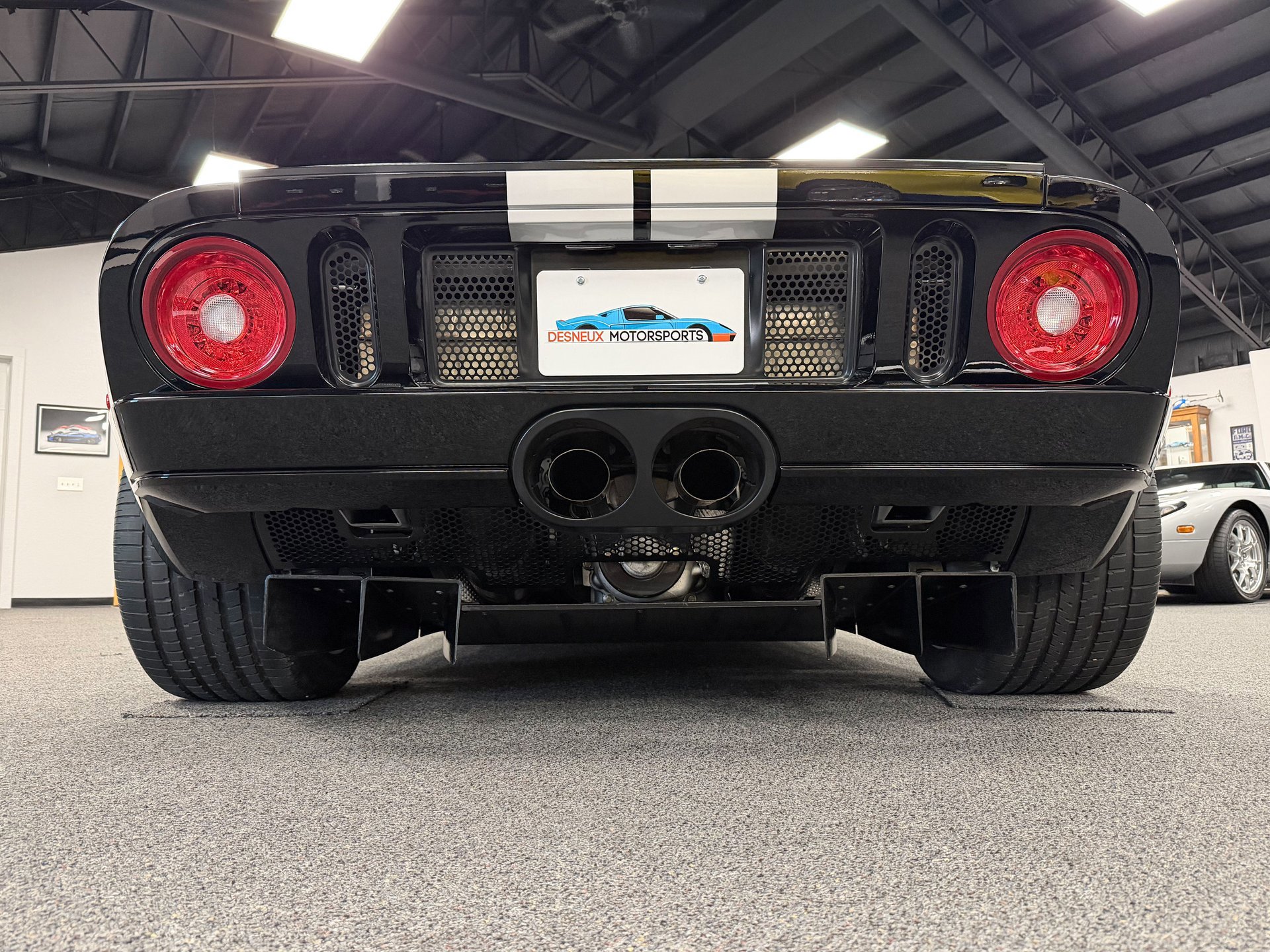 Used 2005 Ford GT image 35