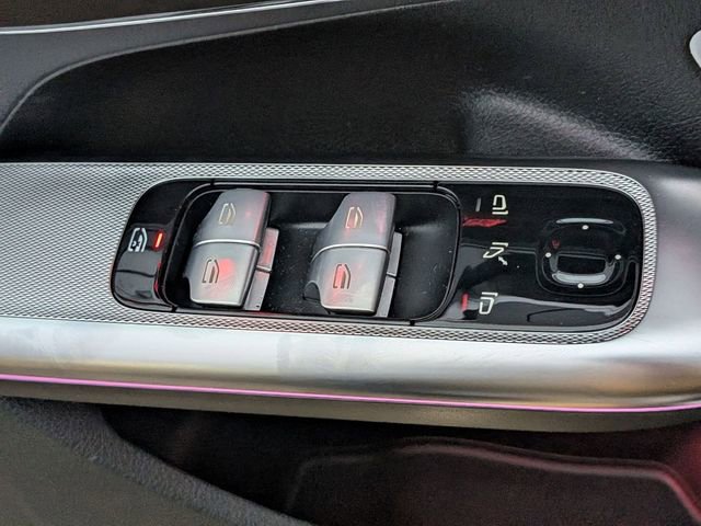 Used 2023 Mercedes-Benz EQE 500 4MATIC Sedan image 15