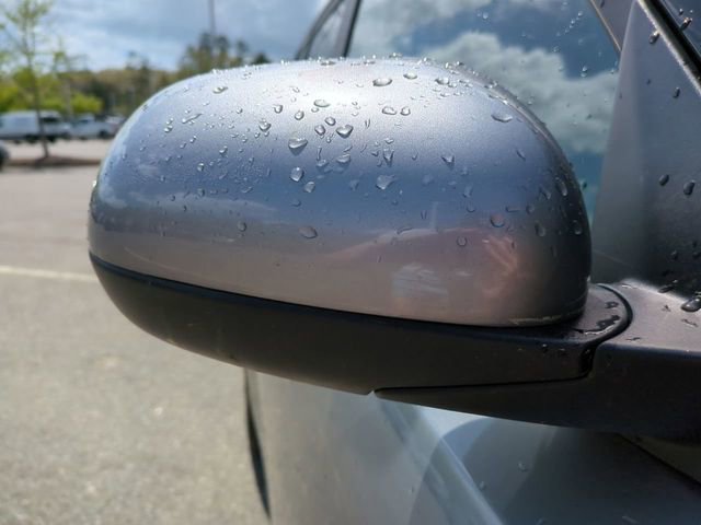 Used 2025 Kia Soul LX w/ LX Technology Package FWD image 12