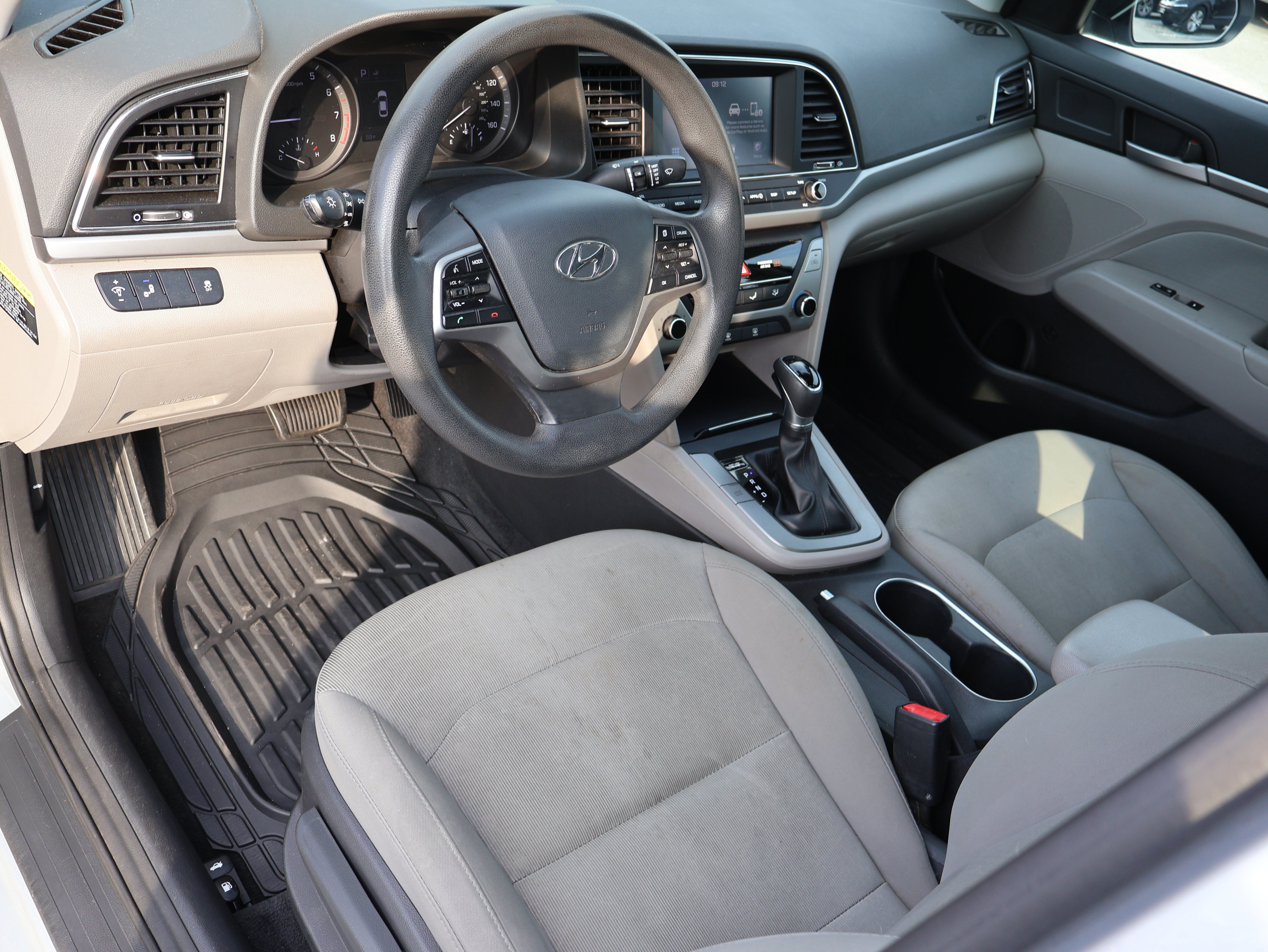 Used 2018 Hyundai Elantra SEL FWD image 19