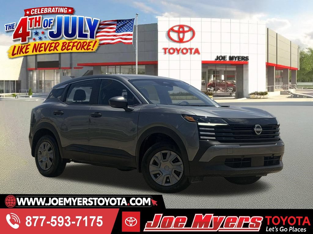 Used 2025 Nissan Kicks S FWD image 1