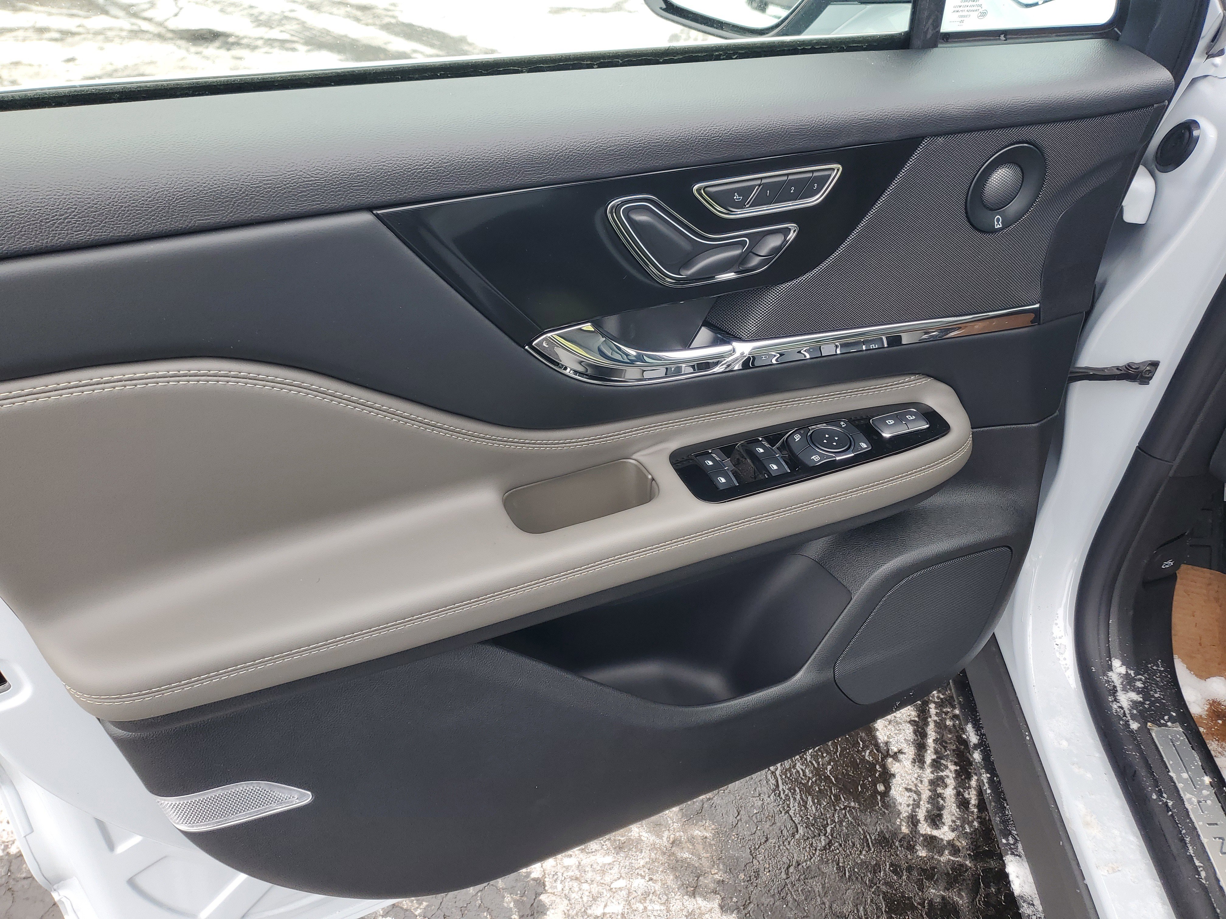 New 2026 Lincoln Corsair Grand Touring image 8