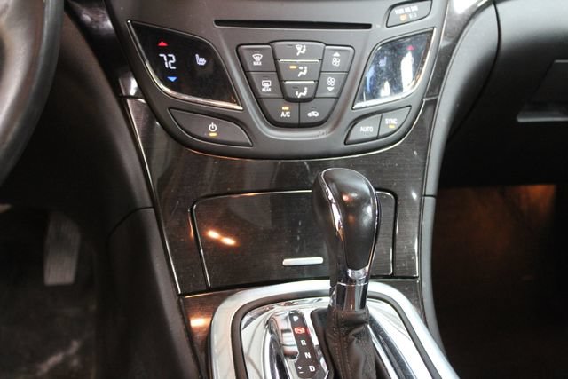 Used 2017 Buick Regal Premium FWD image 20