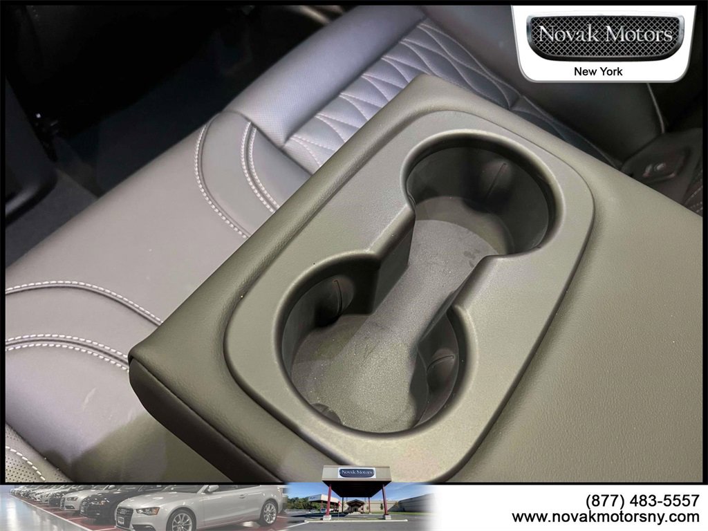 Used 2022 Buick Envision Avenir w/ Technology Package II image 13