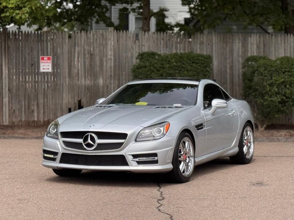 Used 2015 Mercedes-Benz SLK 250 image 2