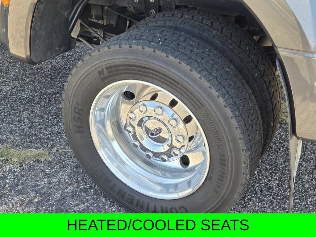 Used 2019 Ford F450 Platinum w/ Platinum Ultimate Package AWD/4WD image 9