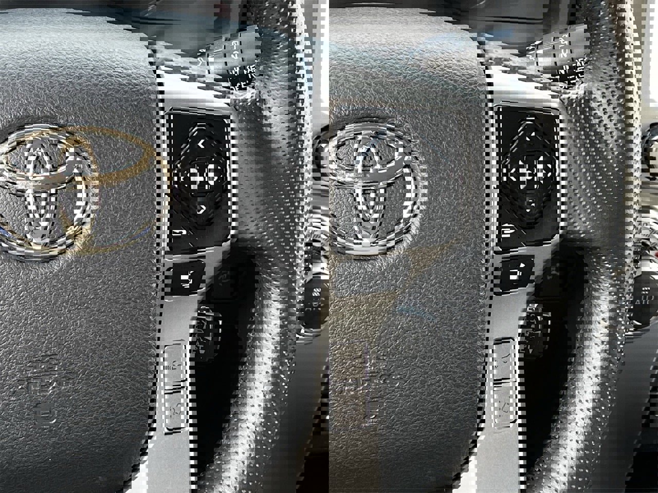 Used 2024 Toyota 4Runner Limited image 13