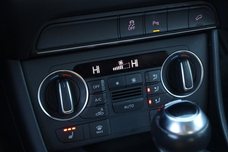 Used 2018 Audi Q3 2.0T Premium w/ Convenience Package image 19