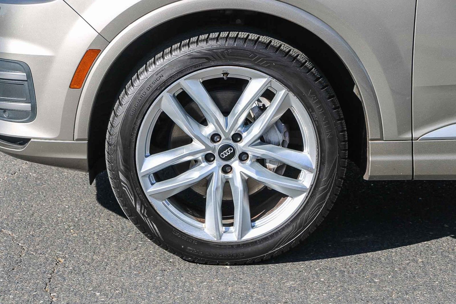 Used 2017 Audi Q7 3.0T Prestige w/ Prestige Package image 9