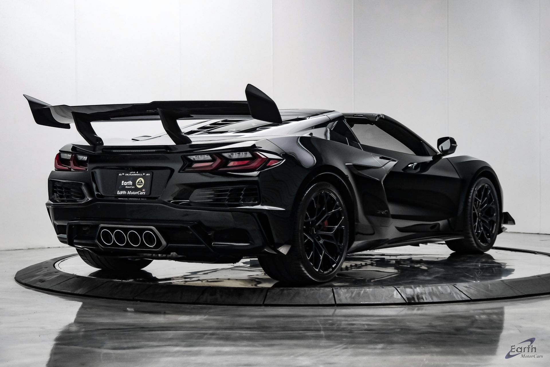 Used 2026 Chevrolet Corvette ZR1 w/ ZR1 Carbon Fiber Aero Package RWD image 22