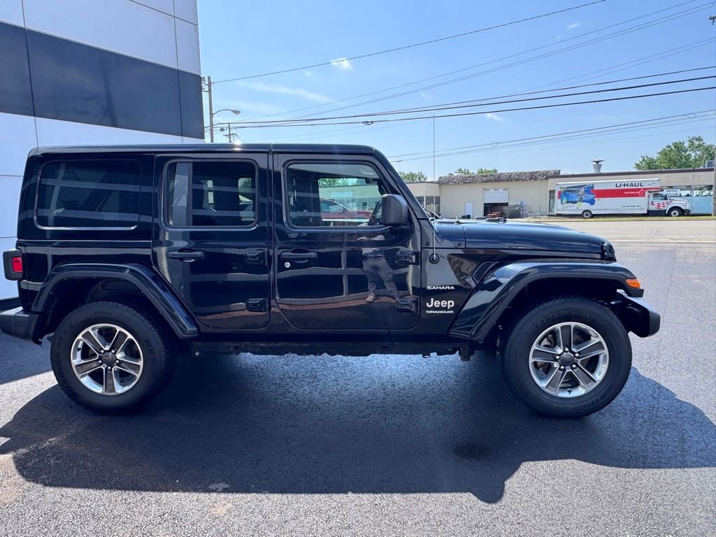 Used 2023 Jeep Wrangler Unlimited Sahara AWD/4WD image 6