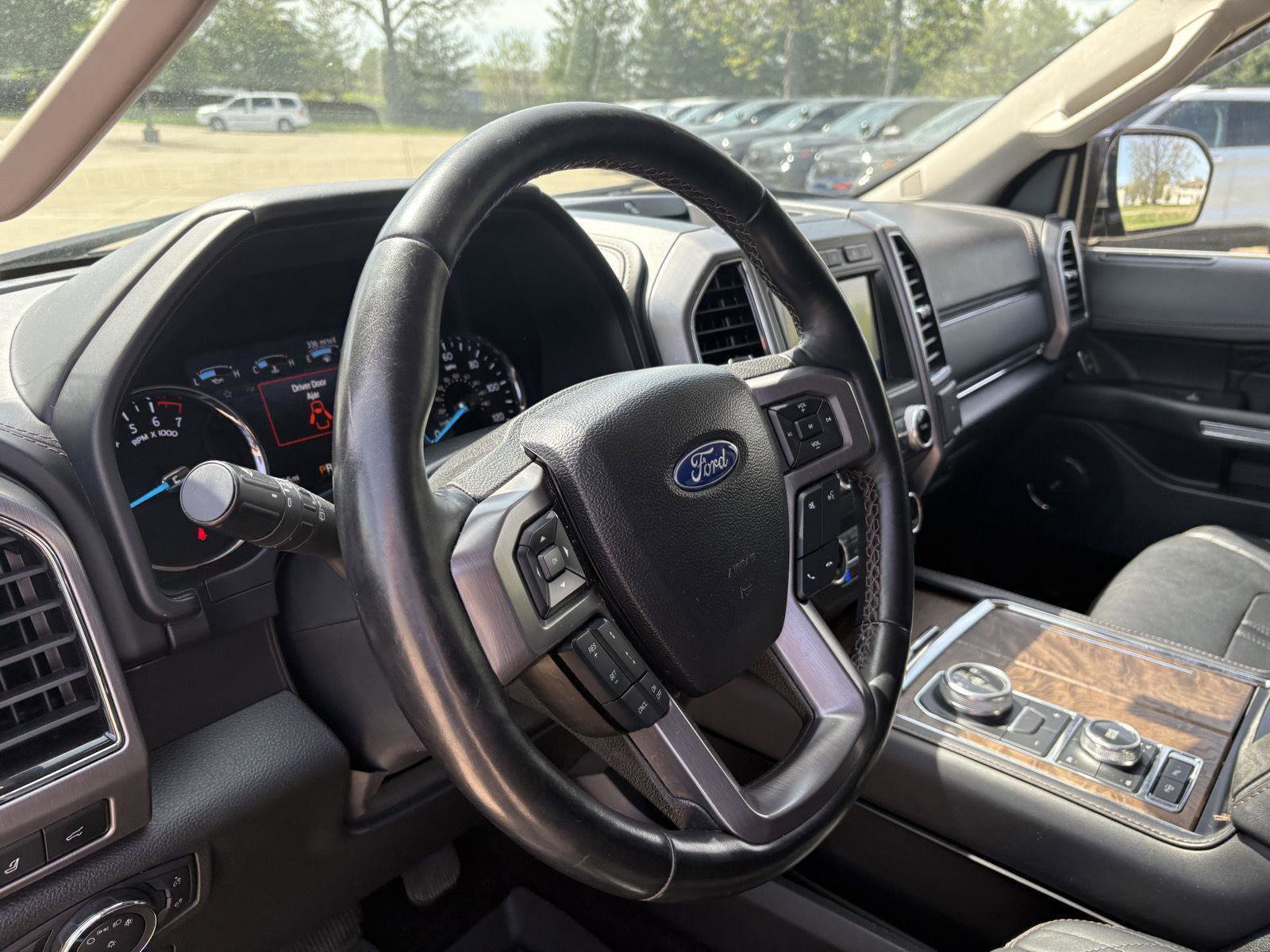 Used 2021 Ford Expedition Platinum AWD/4WD image 10