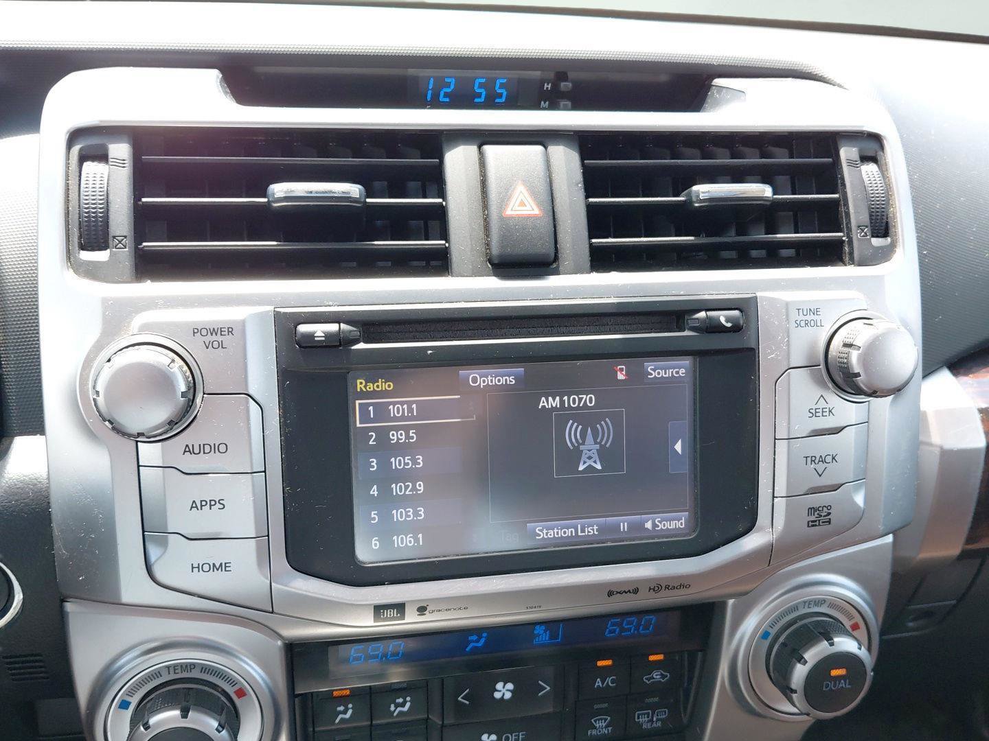 Used 2018 Toyota 4Runner Limited AWD/4WD image 28