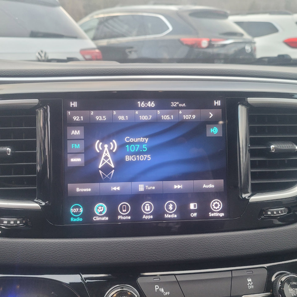 Used 2018 Chrysler Pacifica Touring Plus image 17