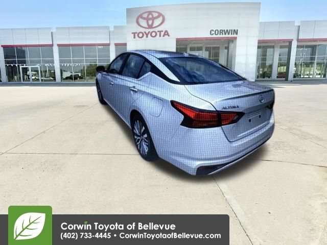 Used 2025 Nissan Altima 2.5 SV FWD image 6