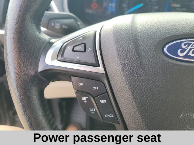 Used 2022 Ford Edge Titanium image 12