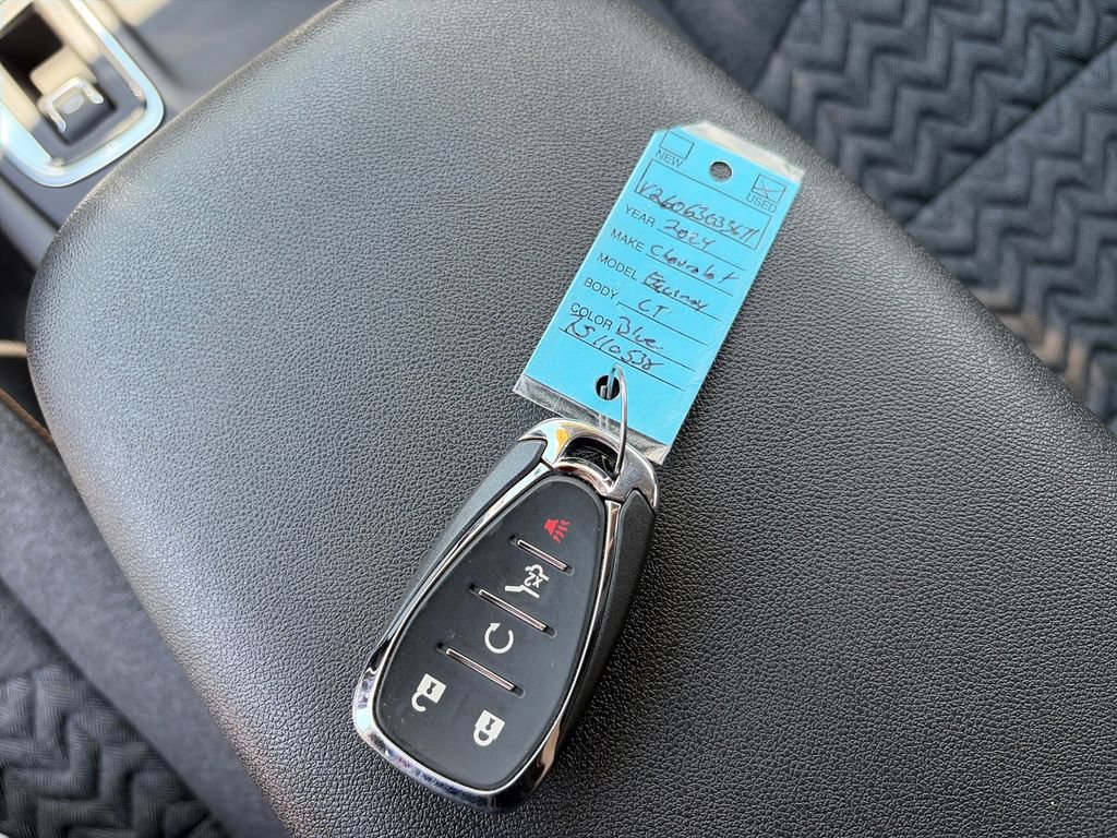 Used 2024 Chevrolet Equinox LT AWD/4WD image 36