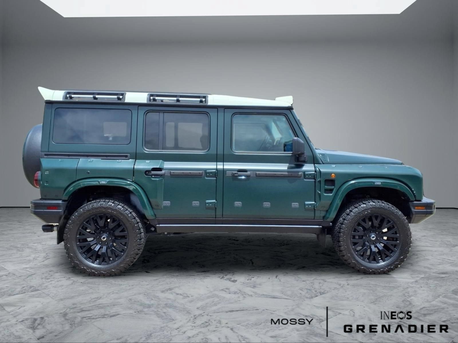 Used 2025 INEOS Grenadier Station Wagon AWD/4WD image 8