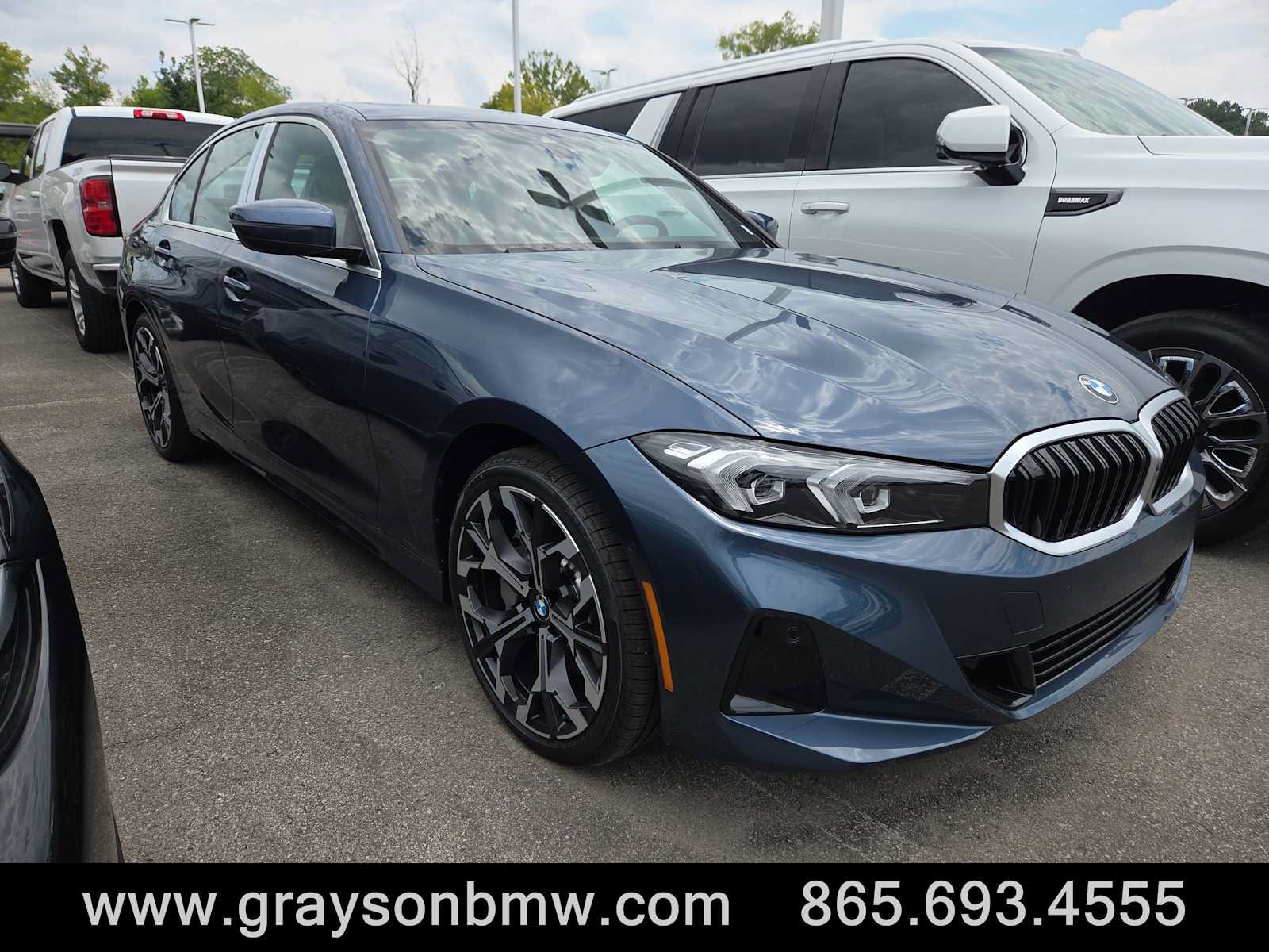 New 2026 BMW 330i xDrive Sedan w/ Premium Package
