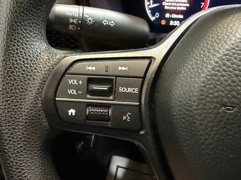 Used 2024 Honda CR-V LX image 4