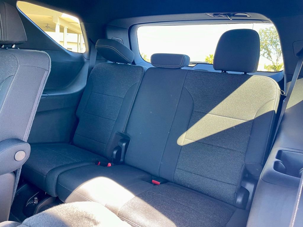 Used 2024 Chevrolet Traverse LT image 13