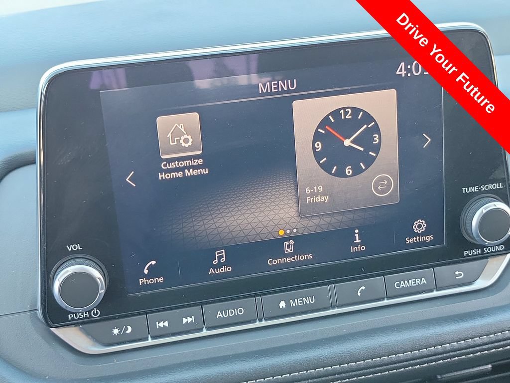 Used 2024 Nissan Rogue S FWD image 10