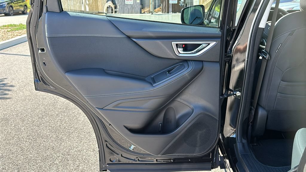Certified 2023 Subaru Forester Premium AWD/4WD image 23