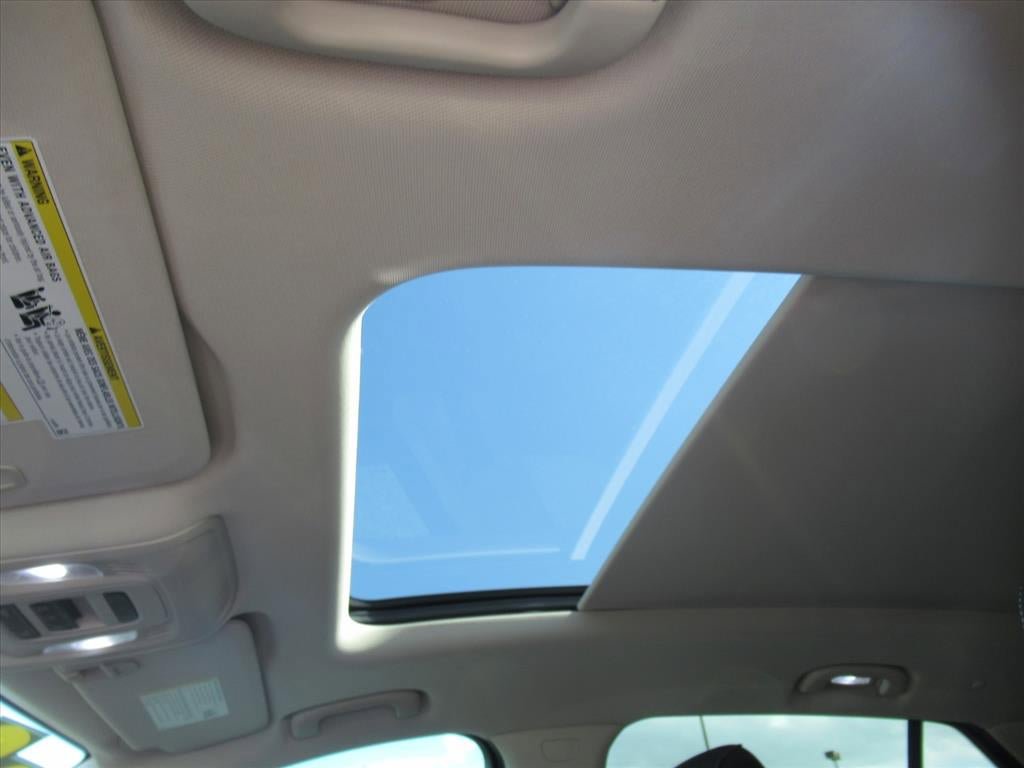 Used 2023 Buick Envision Avenir FWD image 29