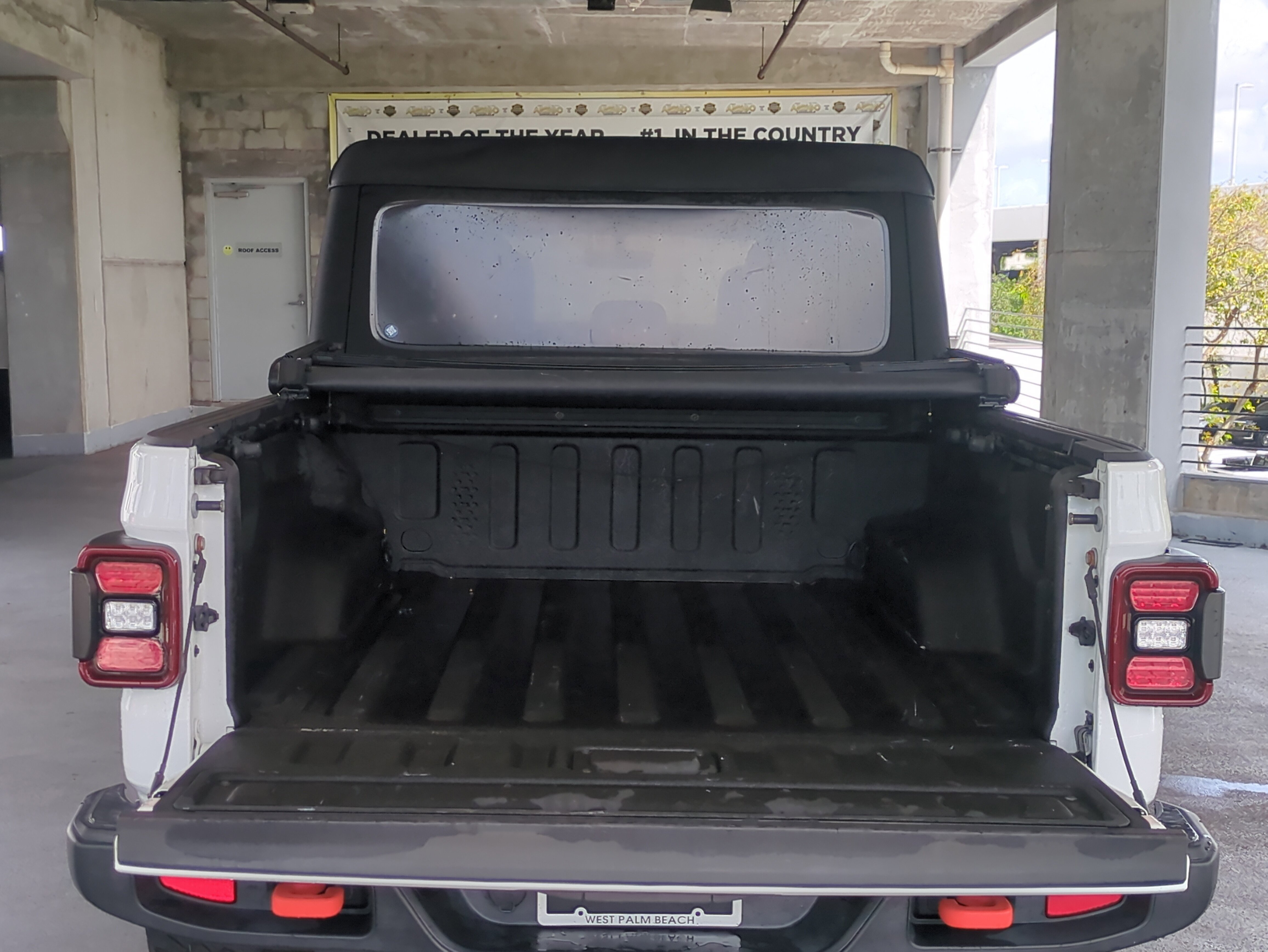 Used 2021 Jeep Gladiator Mojave image 13