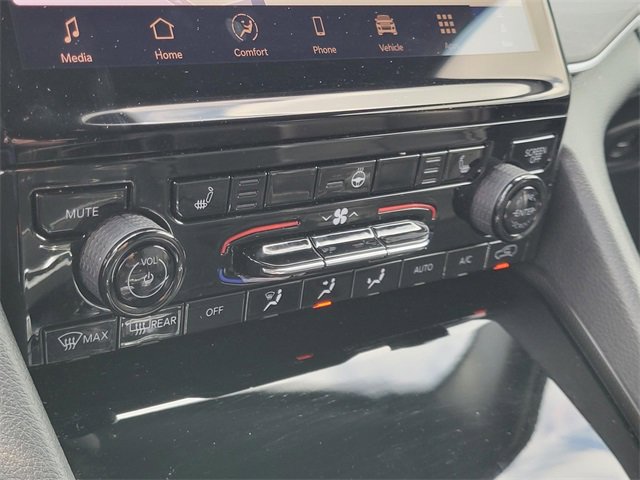 Used 2024 Jeep Grand Cherokee Limited image 31