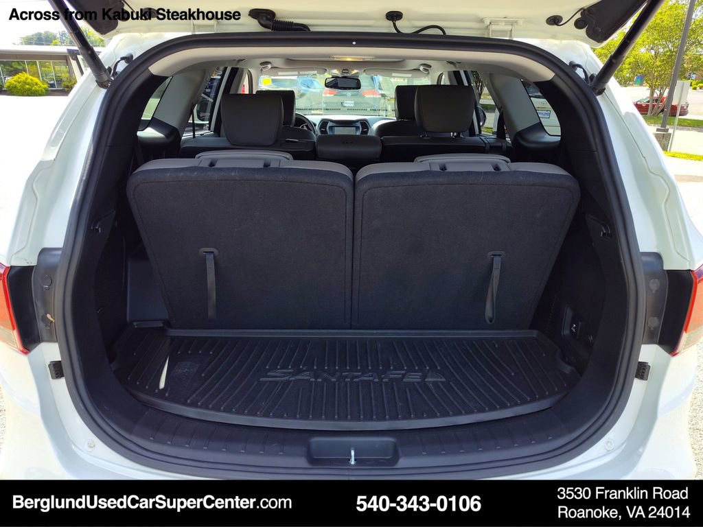 Used 2018 Hyundai Santa Fe SE FWD image 14