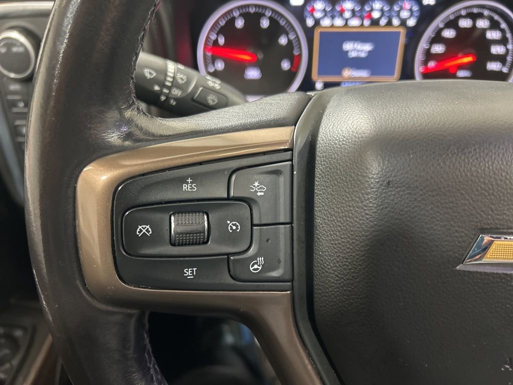 Used 2022 Chevrolet Silverado 2500 High Country w/ Safety Package II image 32