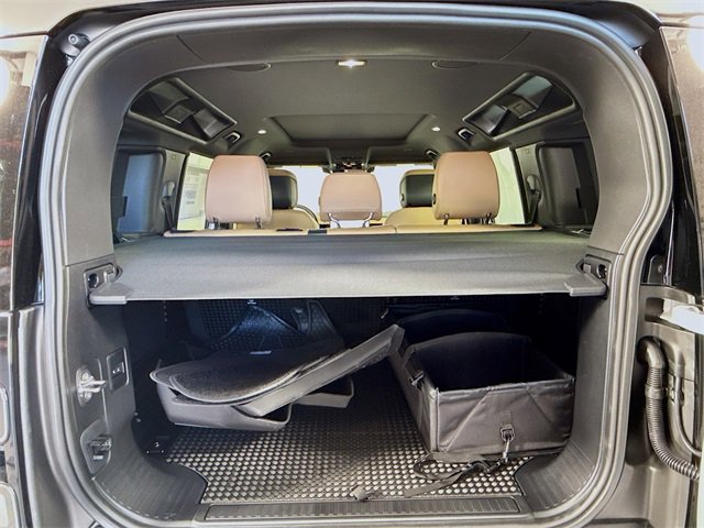 New 2026 Land Rover Defender 110 X-Dynamic SE image 28