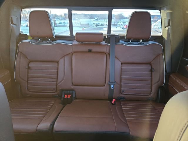 Used 2024 GMC Sierra 3500 Denali Ultimate image 30