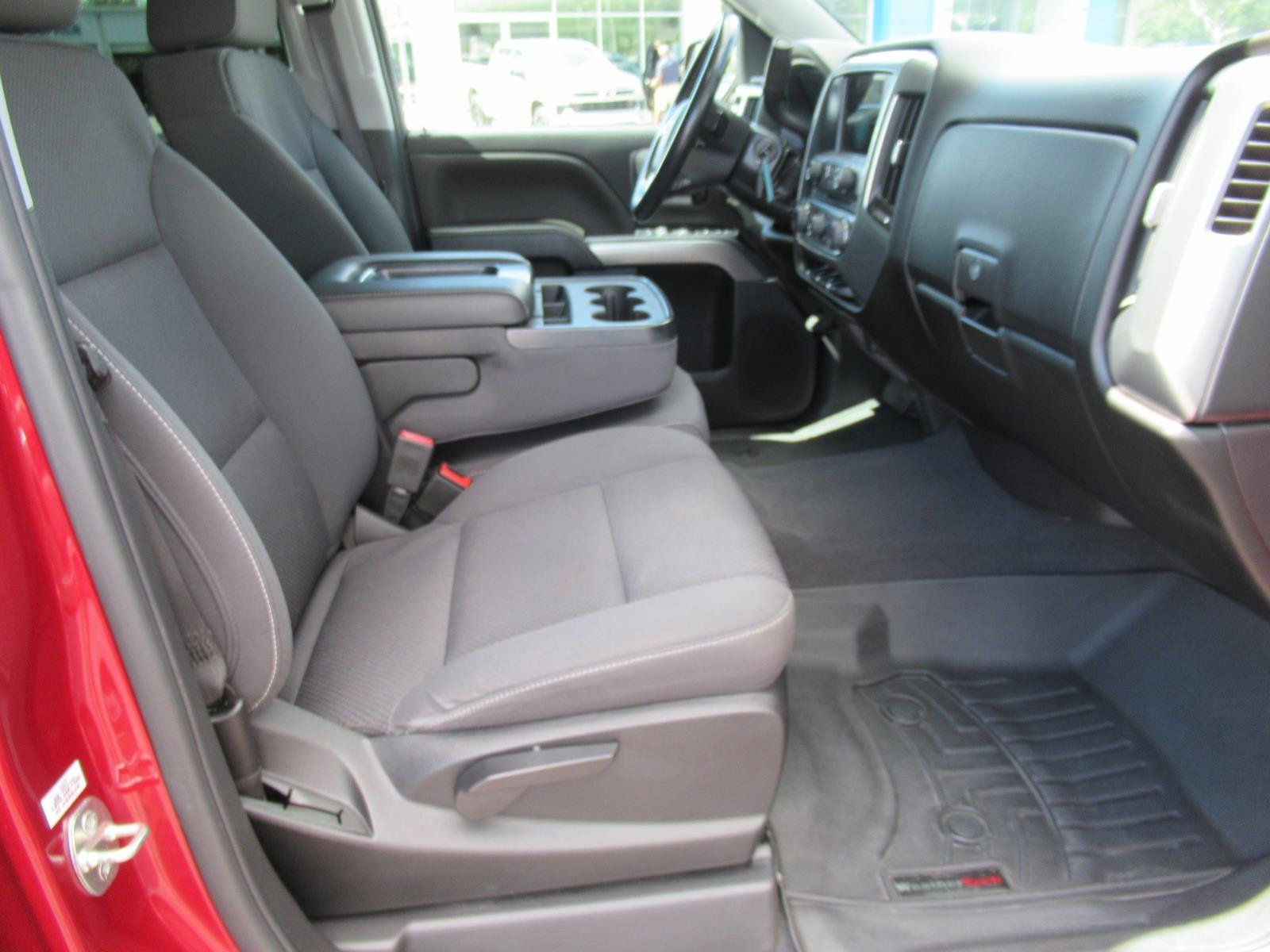 Used 2018 Chevrolet Silverado 1500 LT w/ All Star Edition RWD image 10