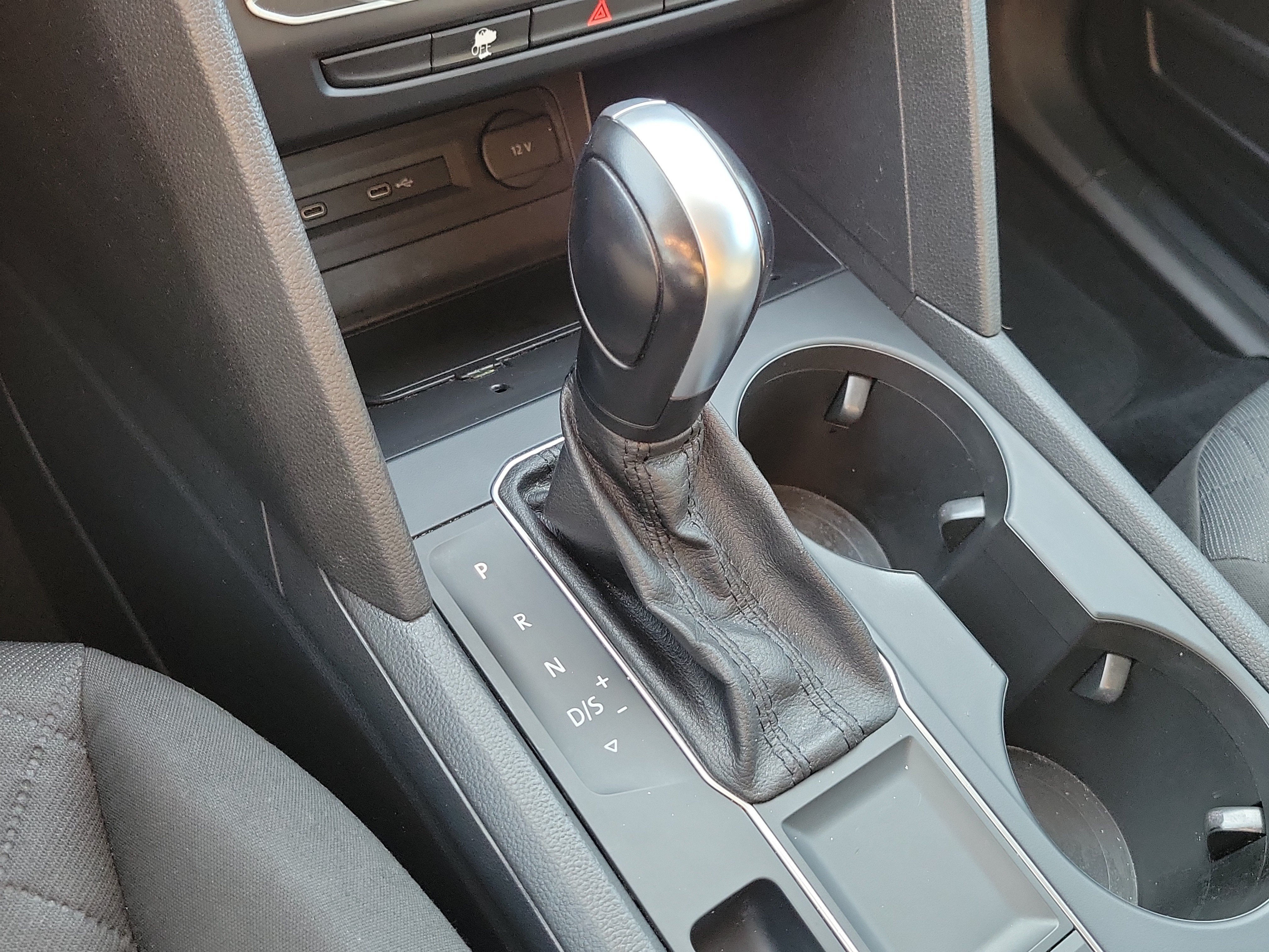 Used 2020 Volkswagen Atlas S FWD image 35
