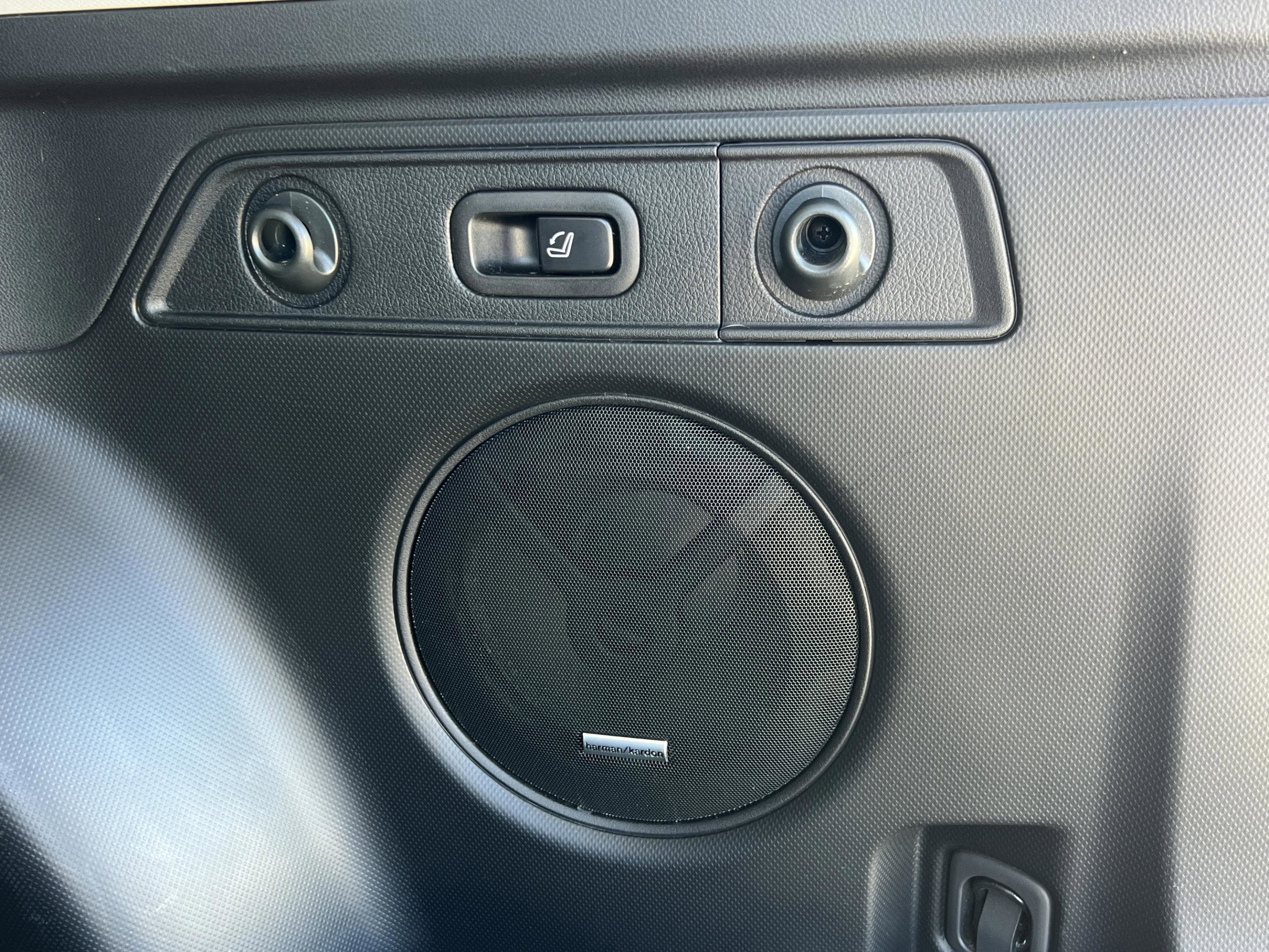 Used 2023 Subaru Forester Touring image 31