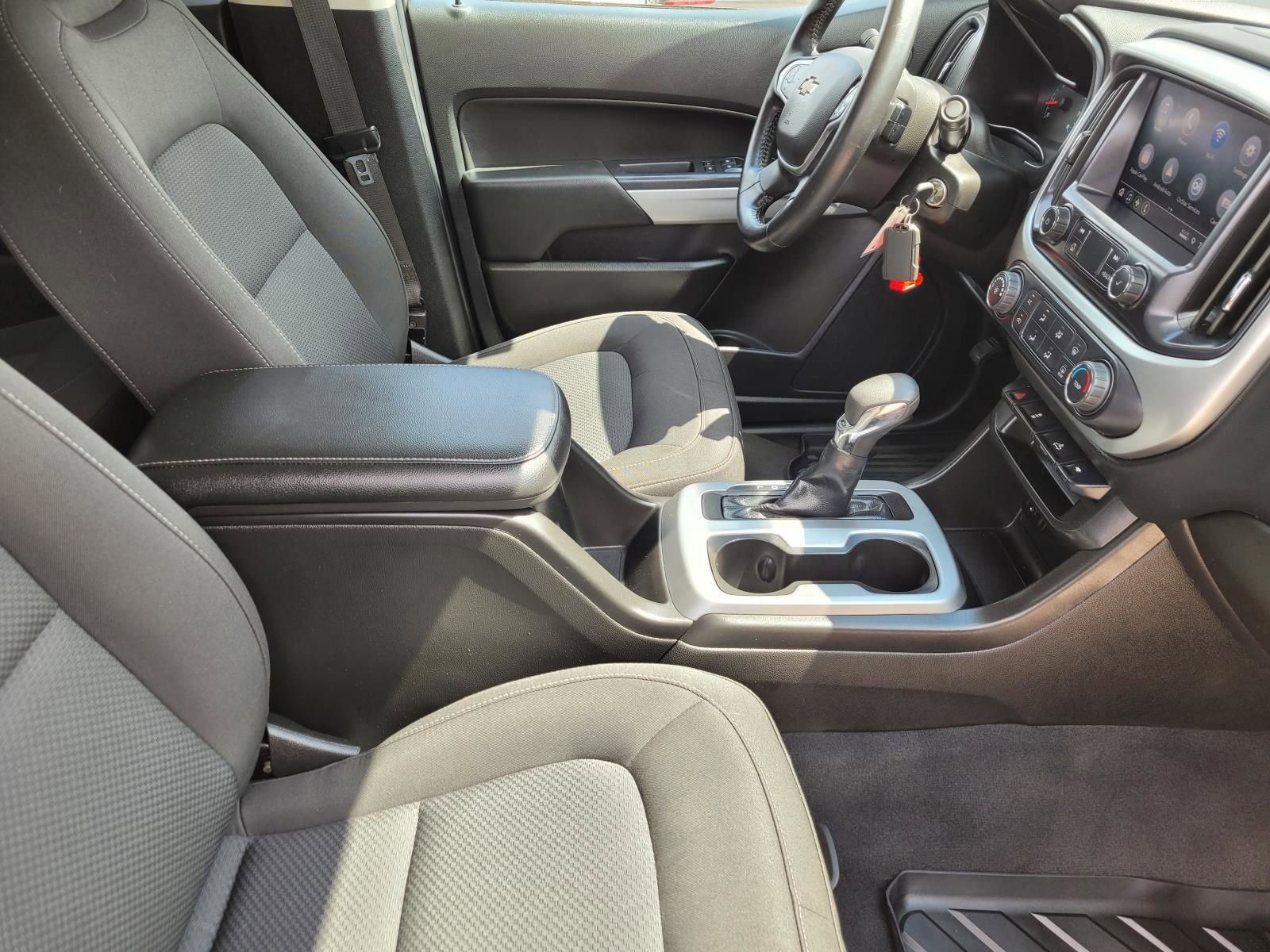 Used 2022 Chevrolet Colorado LT w/ LT Convenience Package image 11