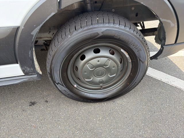 Used 2018 Ford Transit 250 130 Medium Roof RWD image 24